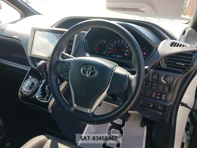 Toyota VOXY 2019-10 203085-10