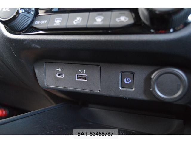 Nissan AURA 2021-12 221146-24
