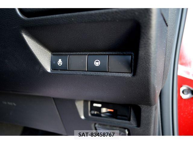 Nissan AURA 2021-12 221146-25