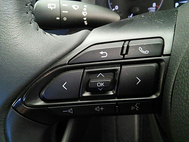 Toyota YARIS 2020-04 183204-16