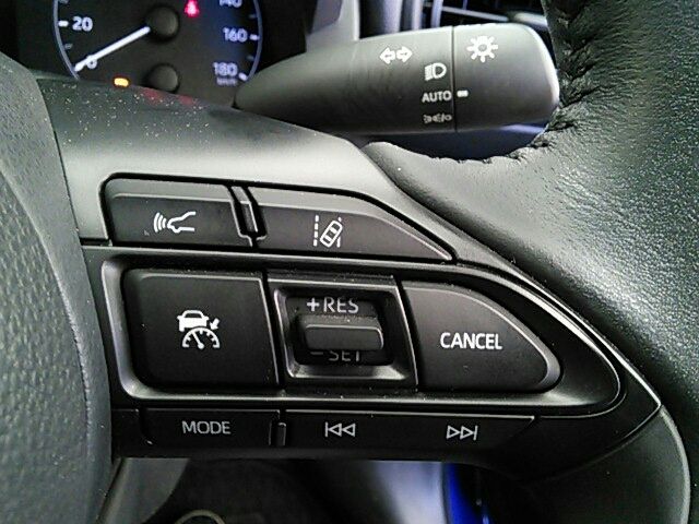 Toyota YARIS 2020-04 183204-17