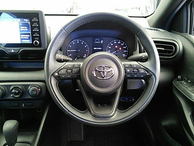 Toyota YARIS 2020-04 183204-7