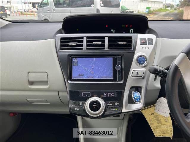 Toyota PRIUS ALPHA 2013-07 282448-1