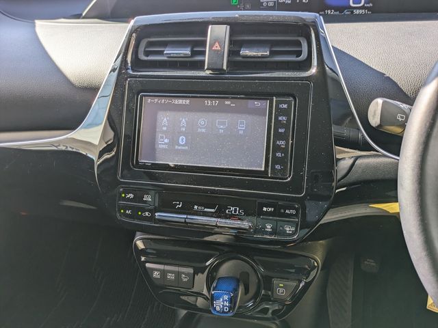 Toyota PRIUS 2020-09 20465-6