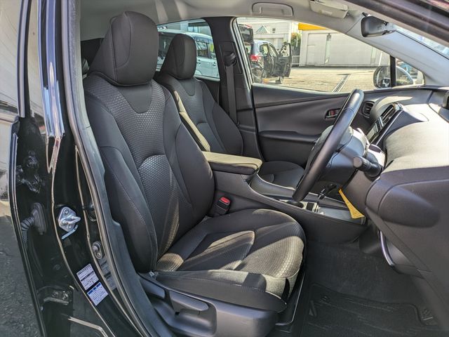 Toyota PRIUS 2020-09 20465-4