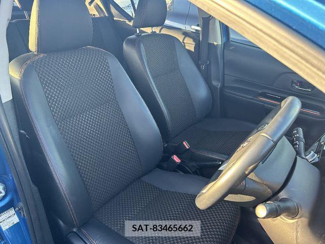 Toyota AQUA 2015-06 372405-5