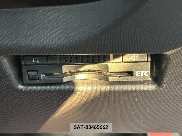 Toyota AQUA 2015-06 372405-20