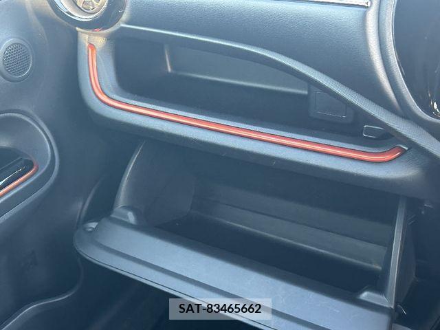 Toyota AQUA 2015-06 372405-18