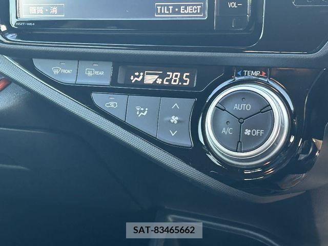 Toyota AQUA 2015-06 372405-14
