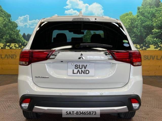 Mitsubishi OUTLANDER 2018-03 331528-16