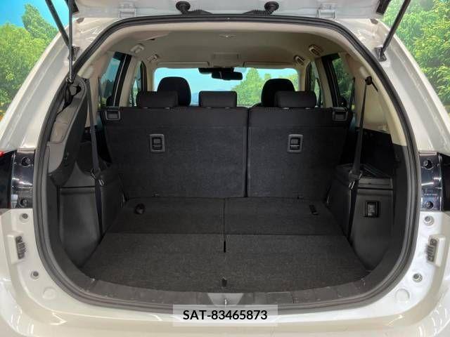 Mitsubishi OUTLANDER 2018-03 331528-11