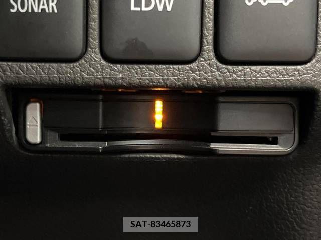Mitsubishi OUTLANDER 2018-03 331528-6