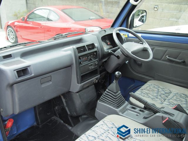Mitsubishi MINICAB TRUCK 1998-01 630-4