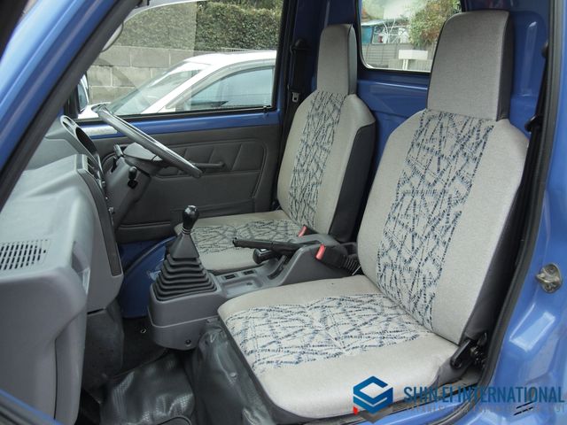Mitsubishi MINICAB TRUCK 1998-01 630-6