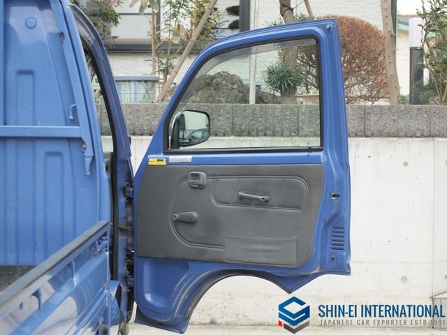 Mitsubishi MINICAB TRUCK 1998-01 630-12