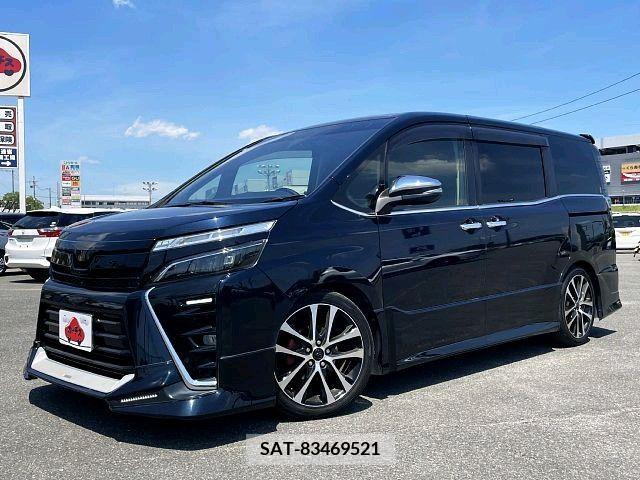 Toyota VOXY 2015-04 335457-0