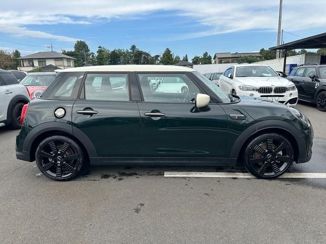 Bmw MINI 2023-03 12522-8