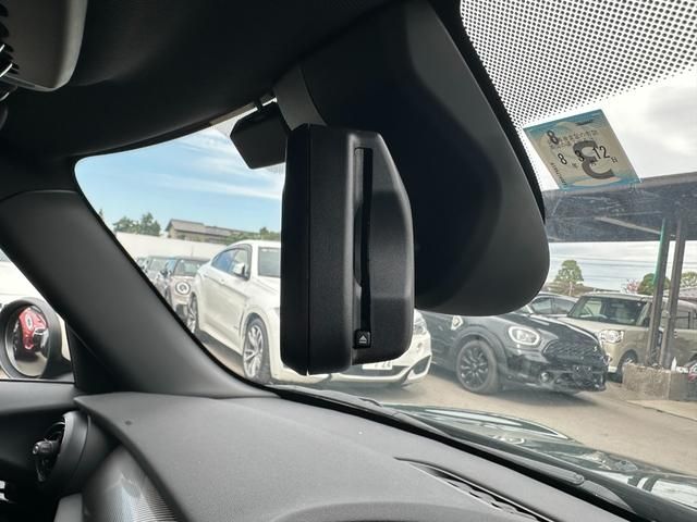 Bmw MINI 2023-03 12522-25