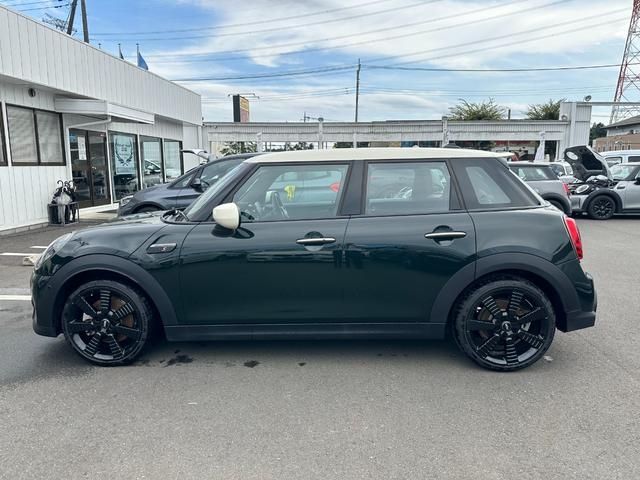 Bmw MINI 2023-03 12522-3