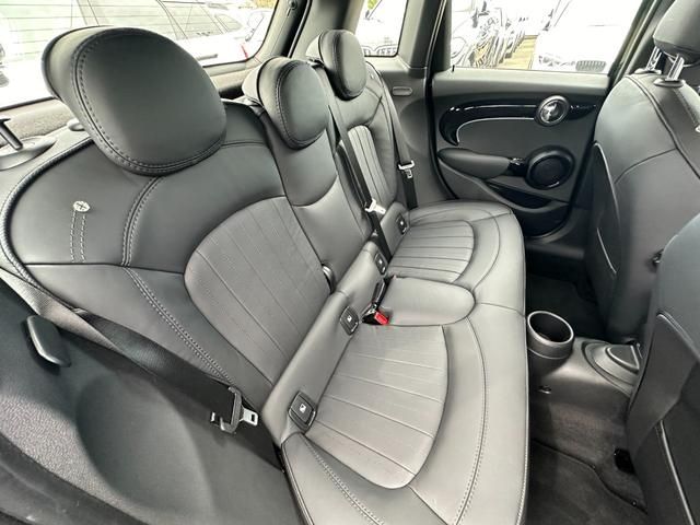 Bmw MINI 2023-03 12522-16