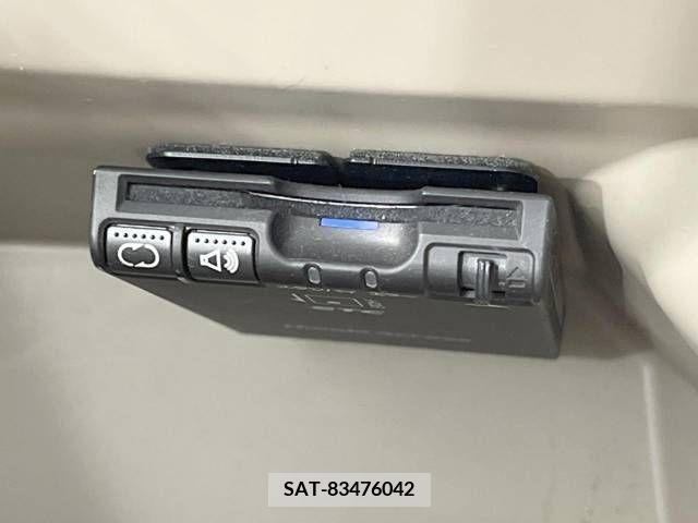 Honda N BOX 2013-06 333829-4