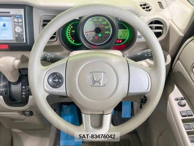 Honda N BOX 2013-06 333829-11