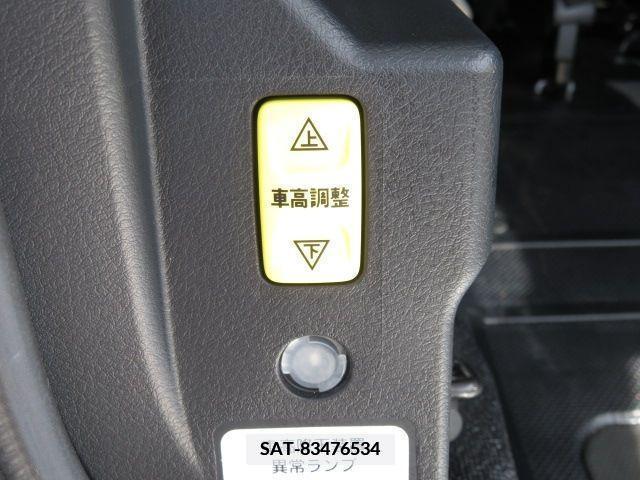 Toyota SIENTA 2019-07 368177-3