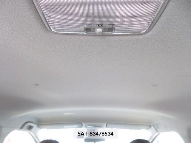Toyota SIENTA 2019-07 368177-13