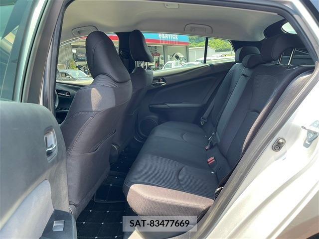 Toyota PRIUS 2022-01 322498-3
