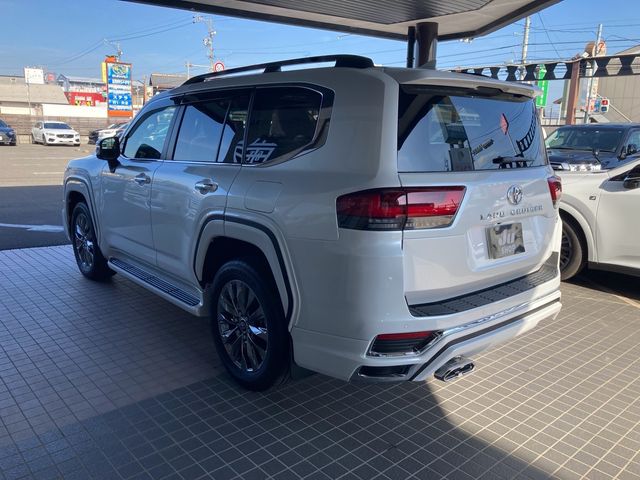 Toyota LAND CRUISER 2023-09 11023-7