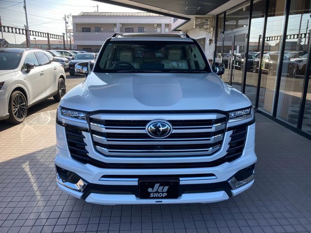 Toyota LAND CRUISER 2023-09 11023-1