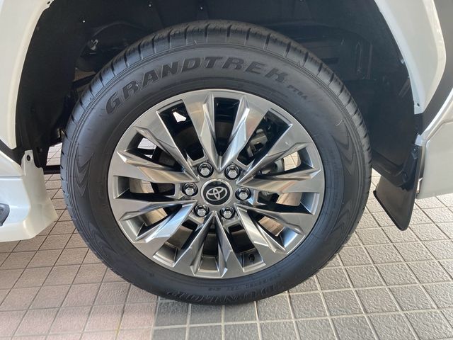 Toyota LAND CRUISER 2023-09 11023-8