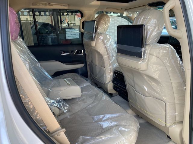 Toyota LAND CRUISER 2023-09 11023-22