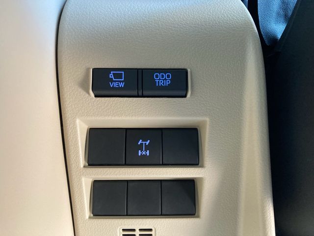 Toyota LAND CRUISER 2023-09 11023-17
