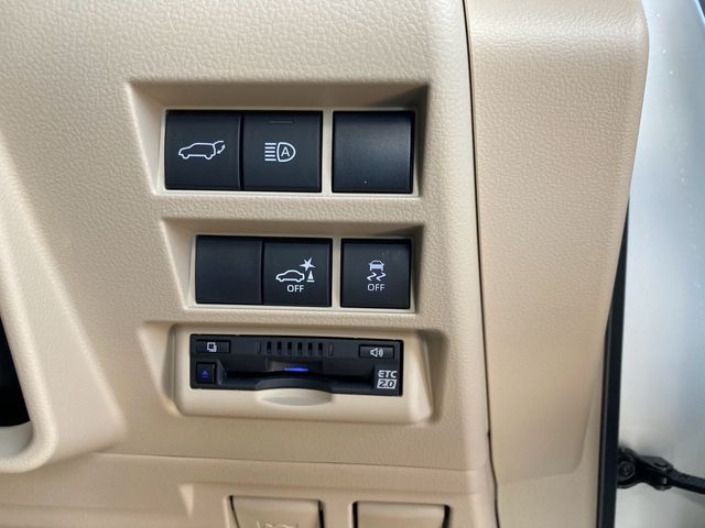 Toyota LAND CRUISER 2023-09 11023-14