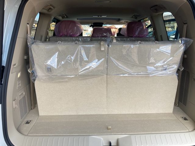 Toyota LAND CRUISER 2023-09 11023-27