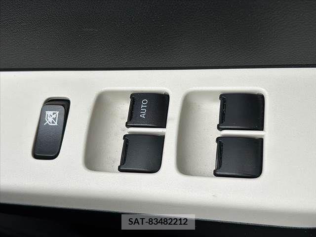 Mazda CAROL 2018-04 335610-22