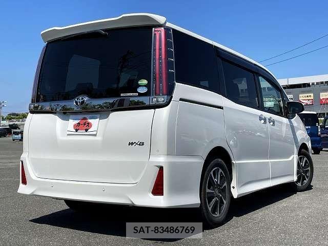 Toyota NOAH 2019-05 279448-2