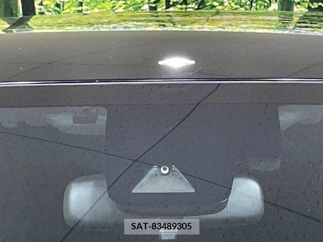 Toyota PRIUS 2019-10 373296-4