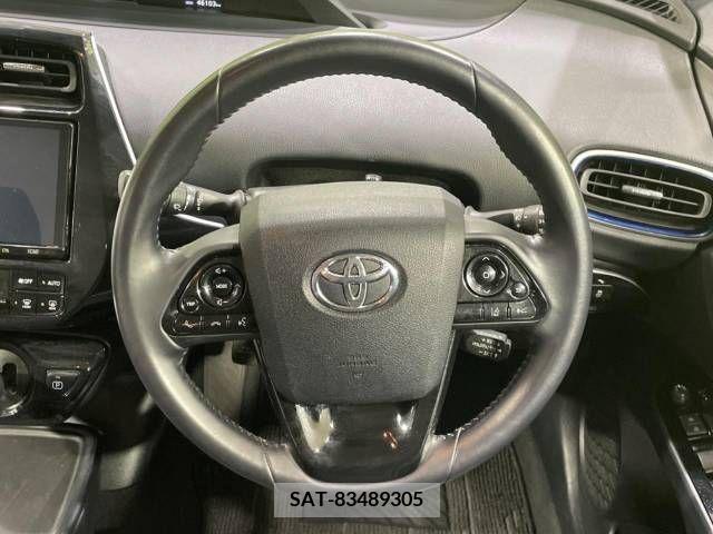 Toyota PRIUS 2019-10 373296-11