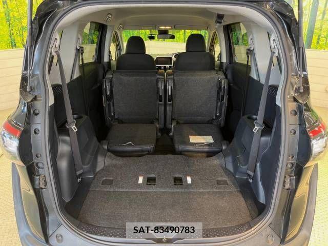 Toyota SIENTA 2016-03 368173-11