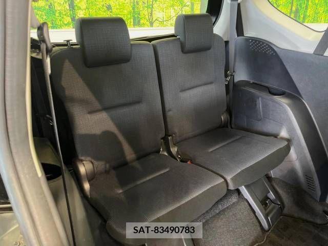Toyota SIENTA 2016-03 368173-10
