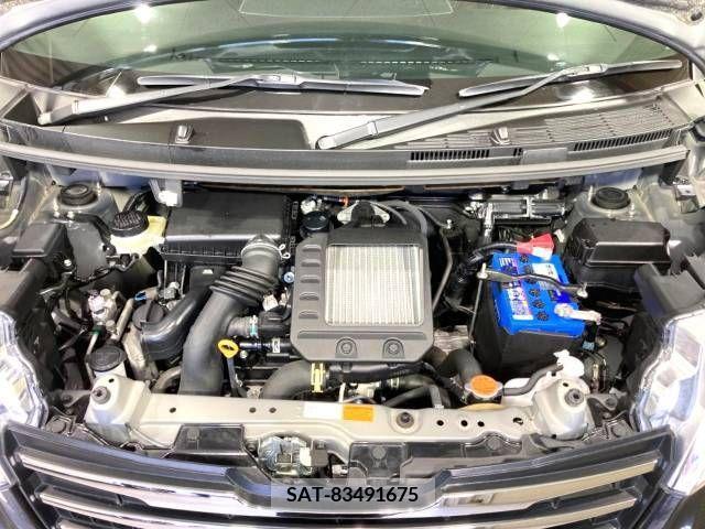 Toyota ROOMY 2019-08 209741-18