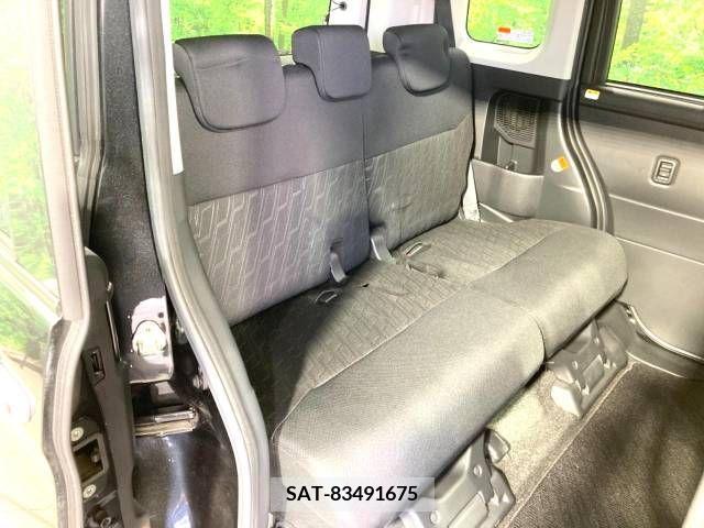 Toyota ROOMY 2019-08 209741-9
