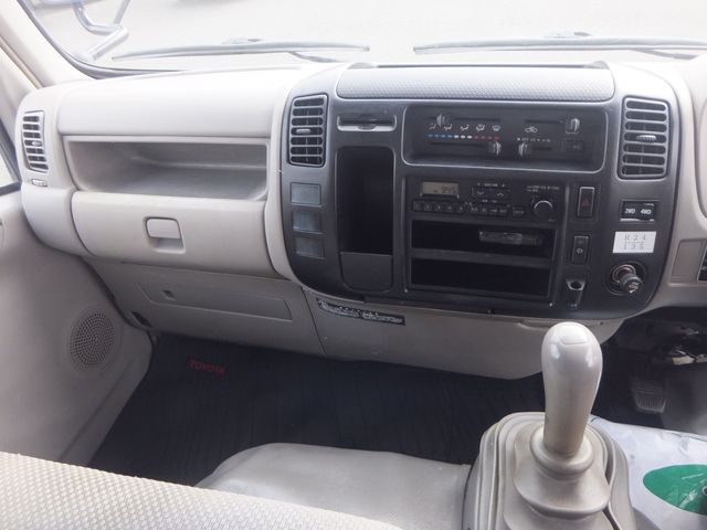 Toyota DYNA TRUCK 2005-07 1877-19
