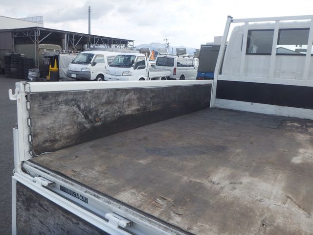 Toyota DYNA TRUCK 2005-07 1877-10