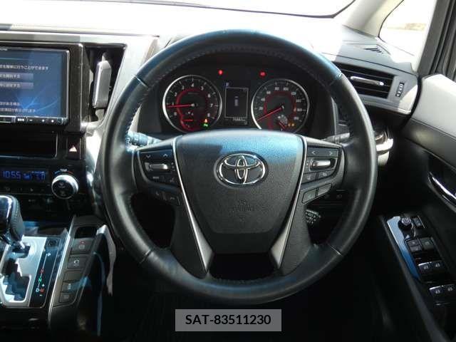 Toyota VELLFIRE 2019-01 394744-11