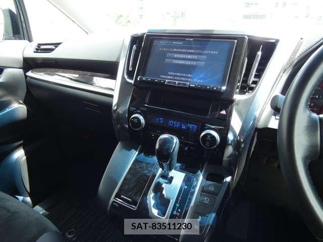 Toyota VELLFIRE 2019-01 394744-20