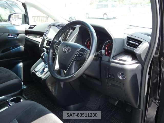 Toyota VELLFIRE 2019-01 394744-10