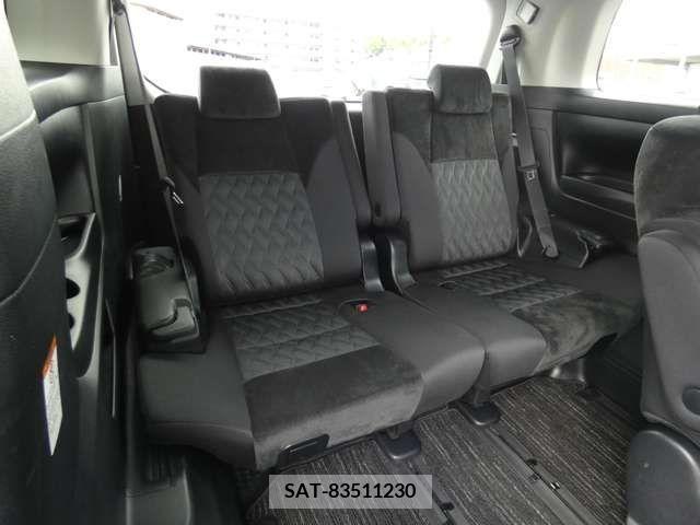 Toyota VELLFIRE 2019-01 394744-27